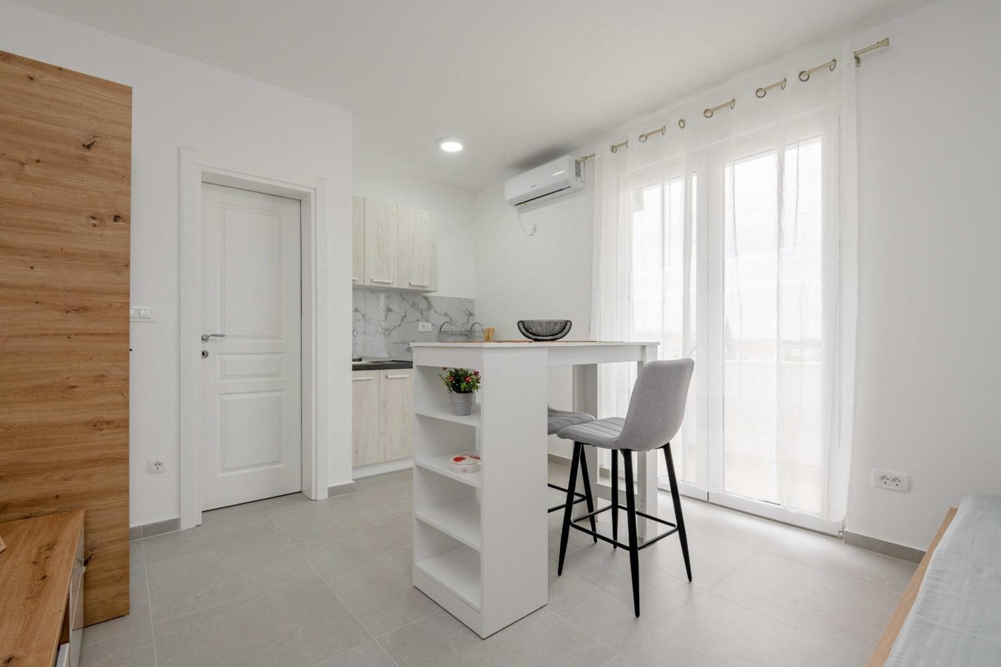 Apartments Milivojevic 巴尔 客房 照片