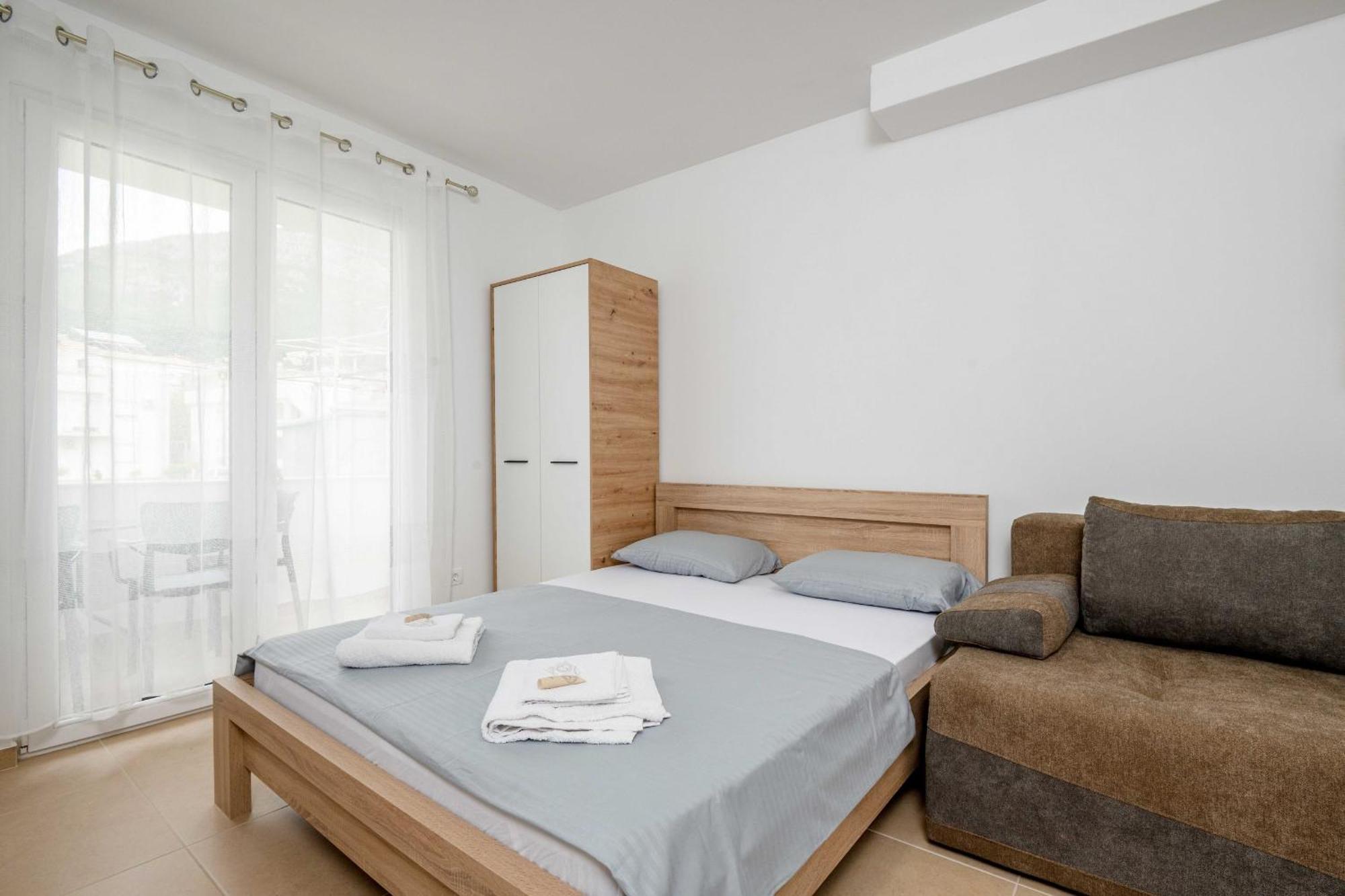 Apartments Milivojevic 巴尔 外观 照片